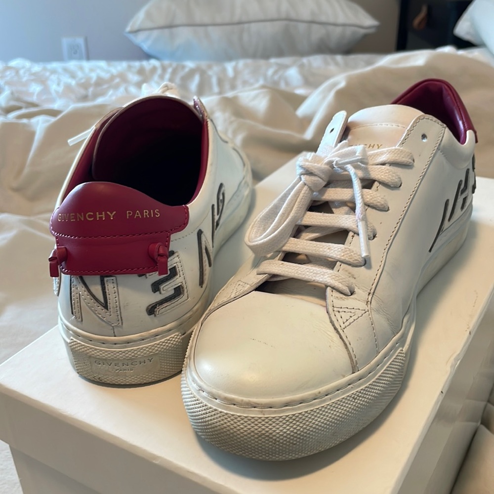 GIVENCHY Urban Street White and Dark Pink Logo Reverse Sneakers | Rare Color